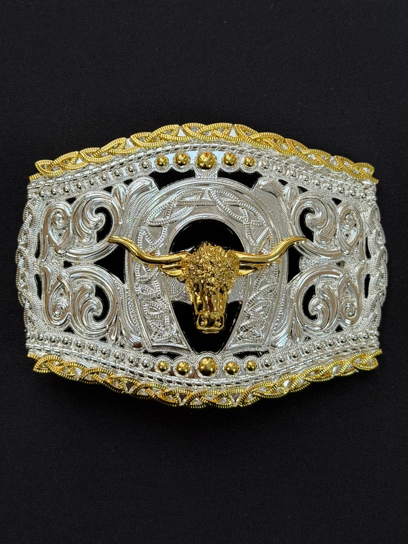 Load image into Gallery viewer, AWW11 - Bullhead Horseshoe Silver &amp; Gold Buckle
