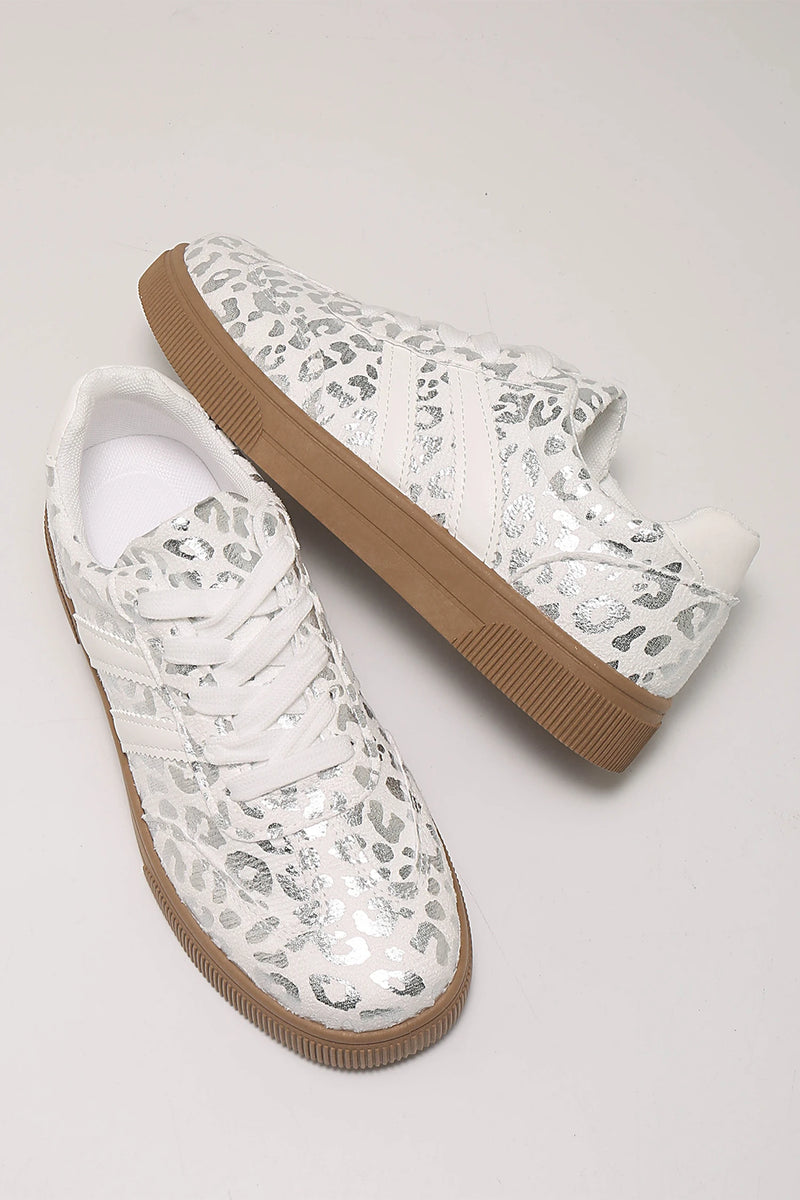 Load image into Gallery viewer, DLLSHOE 95 - Silvery Metallic Leopard Print Lace Up Flat Shoes
