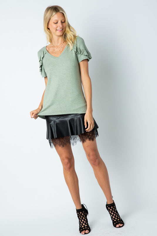 17910S  SAGE - RUFFLE SHORT SLEEVE KNIT TOP WITH KEYHOLE IN BACK