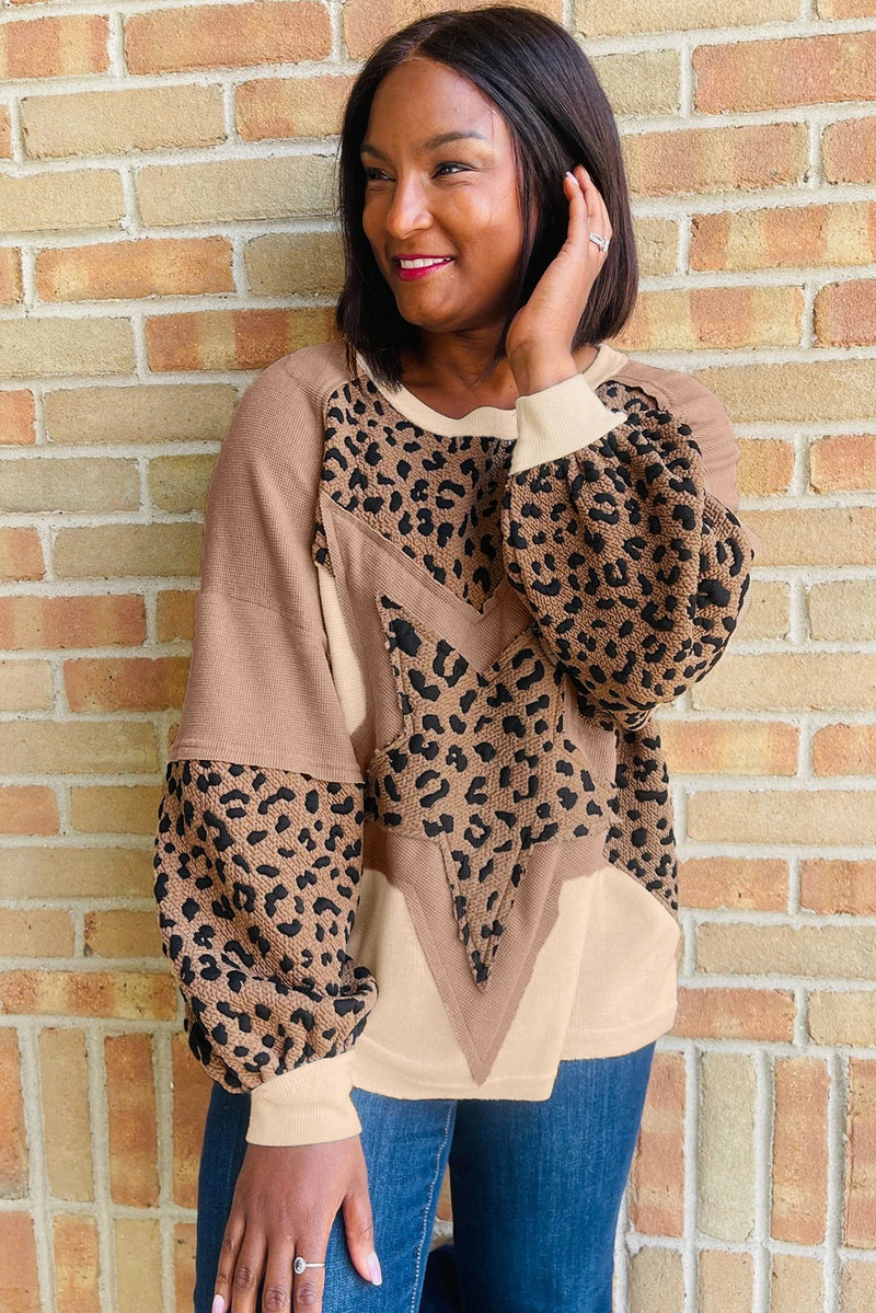 Load image into Gallery viewer, DLLS1013 - Ladies Light French Beige Leopard Star Color Block Textured Baggy Sweatshirt
