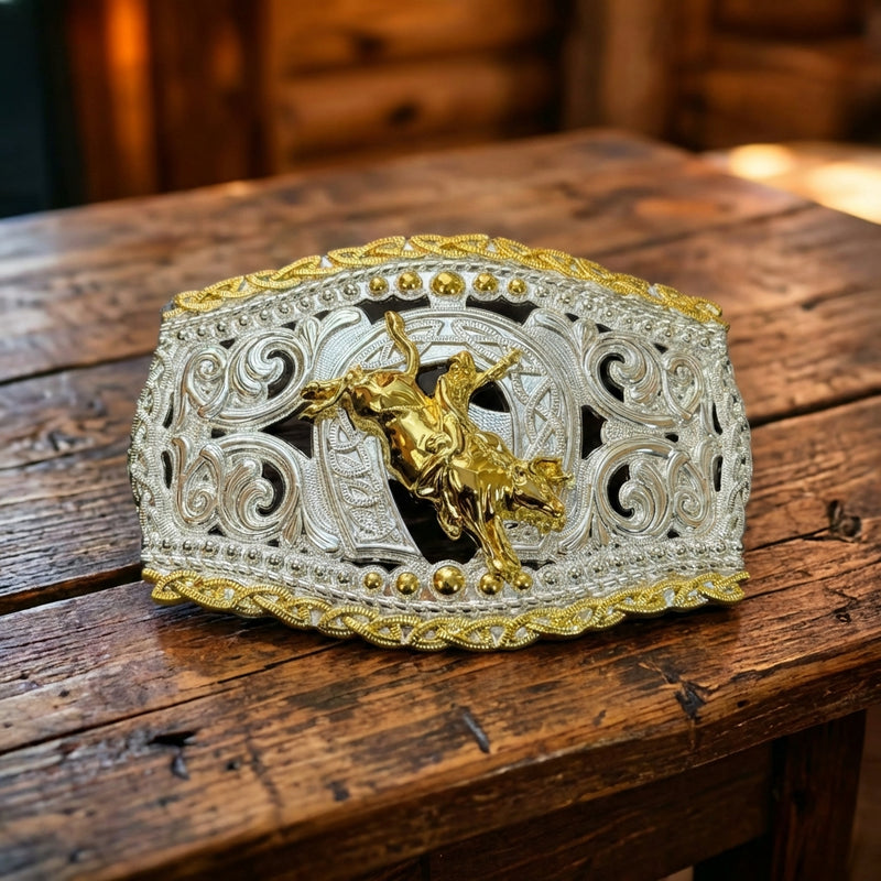 Load image into Gallery viewer, AWW12 - Bullrider Horseshoe Silver &amp; Gold Buckle
