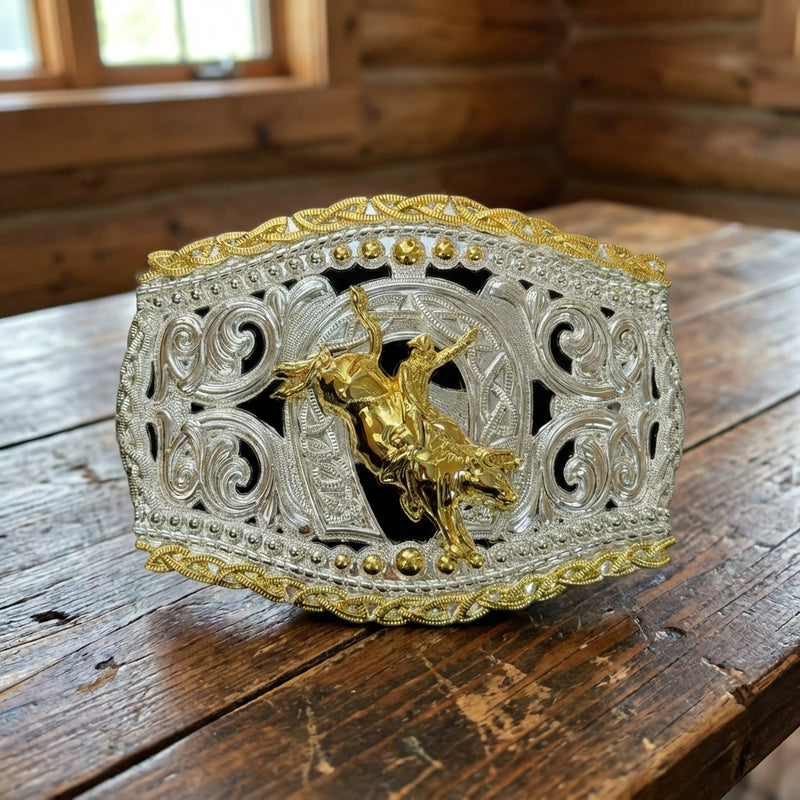 Load image into Gallery viewer, AWW12 - Bullrider Horseshoe Silver &amp; Gold Buckle
