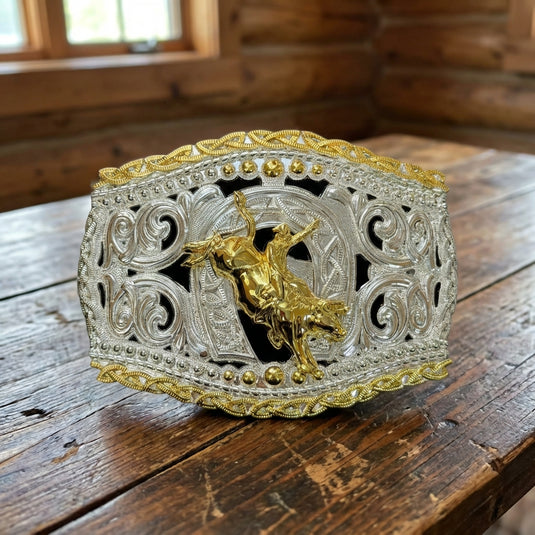 AWW12 - Bullrider Horseshoe Silver & Gold Buckle