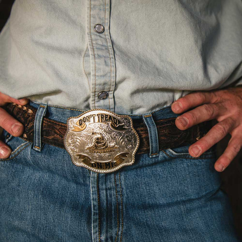 Load image into Gallery viewer, 7009 - Montana Silversmiths Two-Tone Don&#39;t Tread On Me Scalloped Buckle
