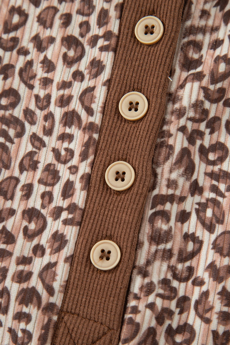 Load image into Gallery viewer, DLLS703 - Ladies Brown Leopard Print Ribbed Patchwork Half Button Loose Tee Elastic Waist Short 2pcs Set
