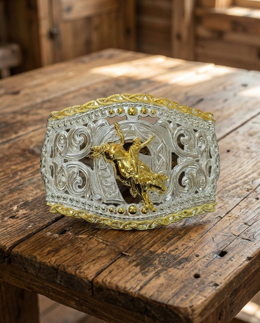 AWW12 - Bullrider Horseshoe Silver & Gold Buckle
