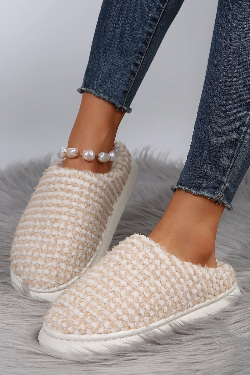 Load image into Gallery viewer, DLLSHOE 193 - Pale Khaki Two-Tone Knitted Warm Homewear Slippers
