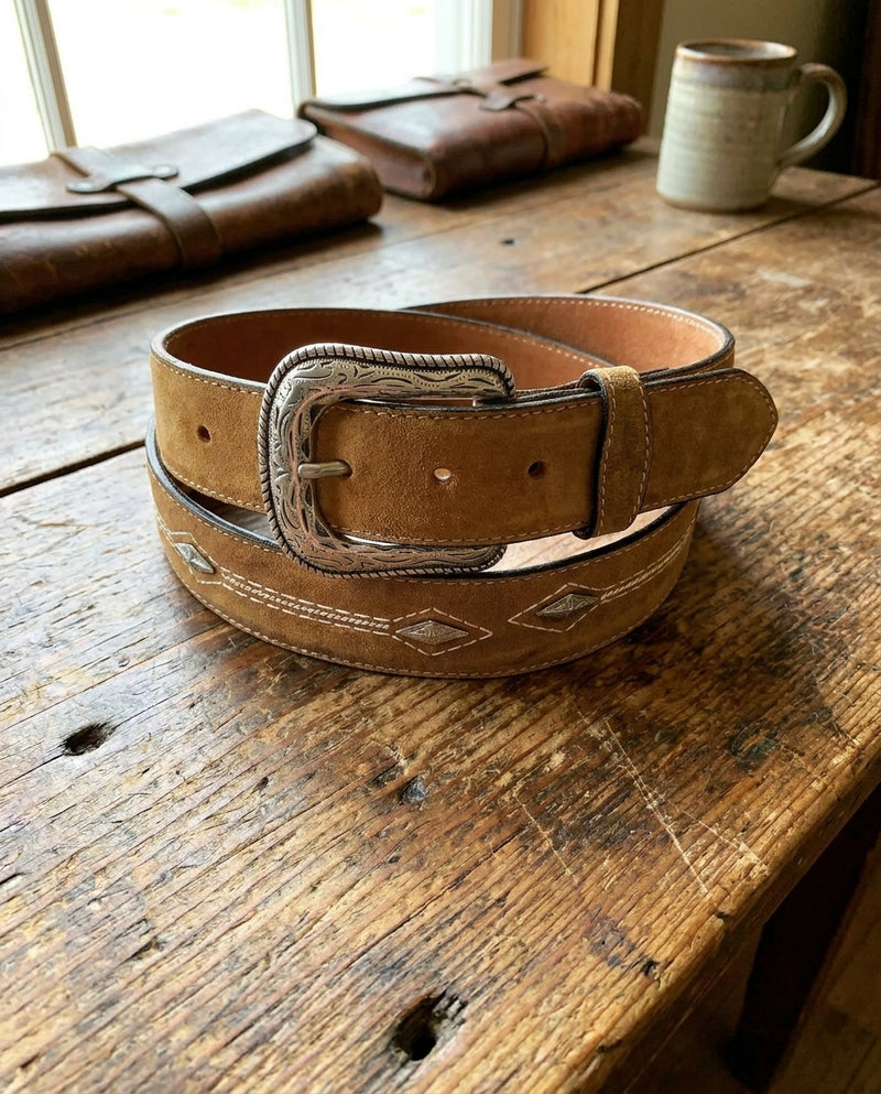 Load image into Gallery viewer, B21 - RockinLeather Brown Belt with Diamond Shape Conchos

