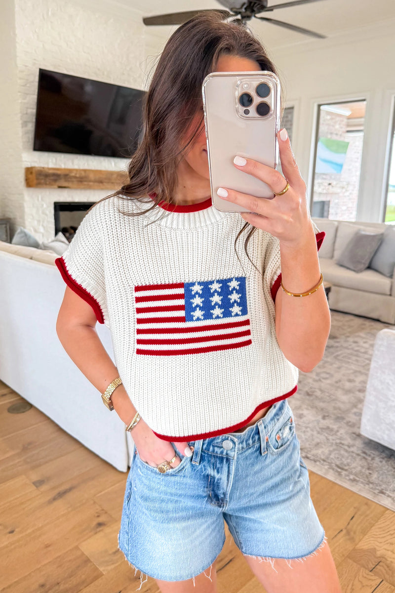 Load image into Gallery viewer, DLLS697 - Ladies White Flag Print Cropped Short Sleeve Sweater
