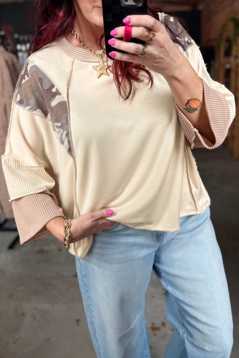 Load image into Gallery viewer, DLLS1099 - Ladies Beige Camouflage Colorblock Twist Rib Patchwork 3/4 Sleeve Top
