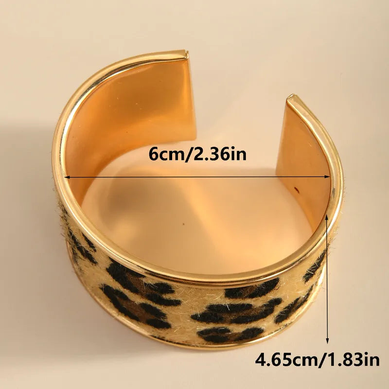 Load image into Gallery viewer, NIHBC47 - Wide Gold Leopard Print Bangle Bracelet
