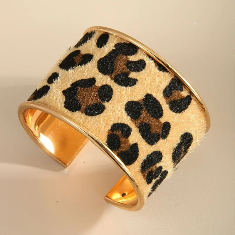 Load image into Gallery viewer, NIHBC47 - Wide Gold Leopard Print Bangle Bracelet
