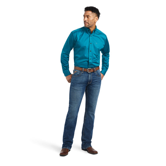 10042180 - Ariat Men's Solid Twill Classic Fit Shirt