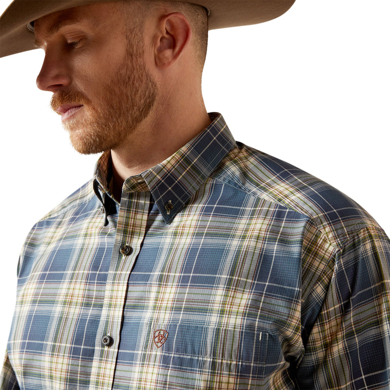 Load image into Gallery viewer, 10065800 - Ariat Men's Pro Series Welch Classic Fit Shirt
