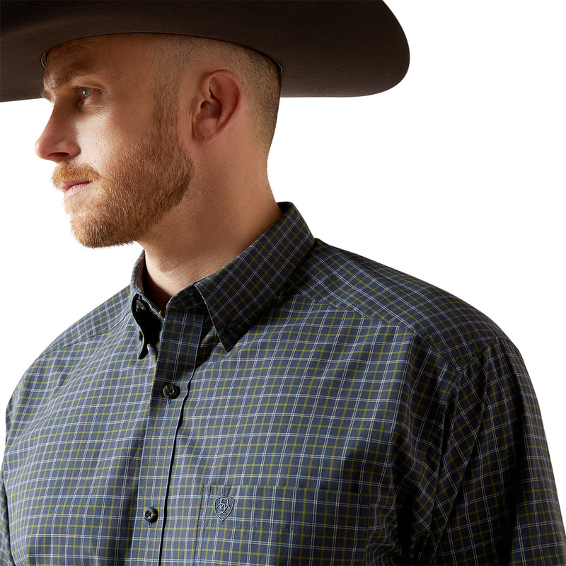 Load image into Gallery viewer, 10065857 - Ariat Men's Pro Series Timothy Classic Fit Shirt
