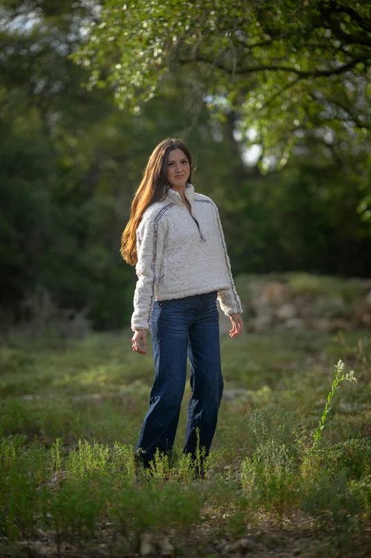 HFP023WH - Hooey Ladies "Mia" Fleece Crop Pullover White