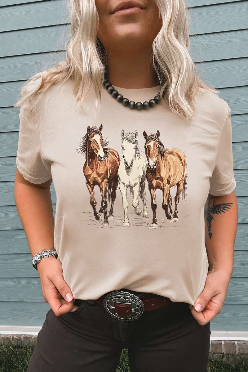 Load image into Gallery viewer, DLLS70 - Khaki Gallant Horses Printed Casual T Shirt
