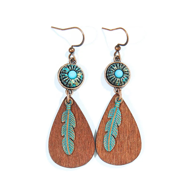 Load image into Gallery viewer, NIHER51 - Wooden Teardrop Earrings With Leaf

