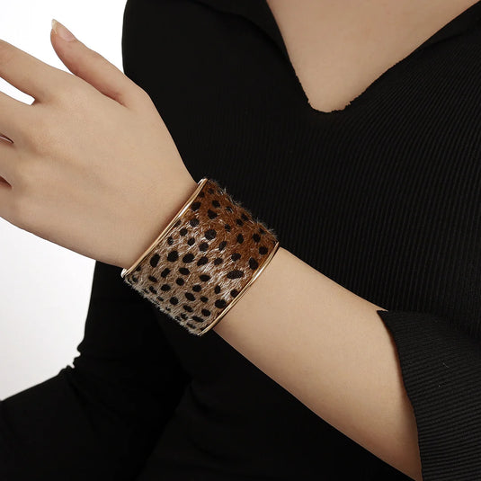 ACCBC 12 - Wide Leopard Print Bangle Bracelet