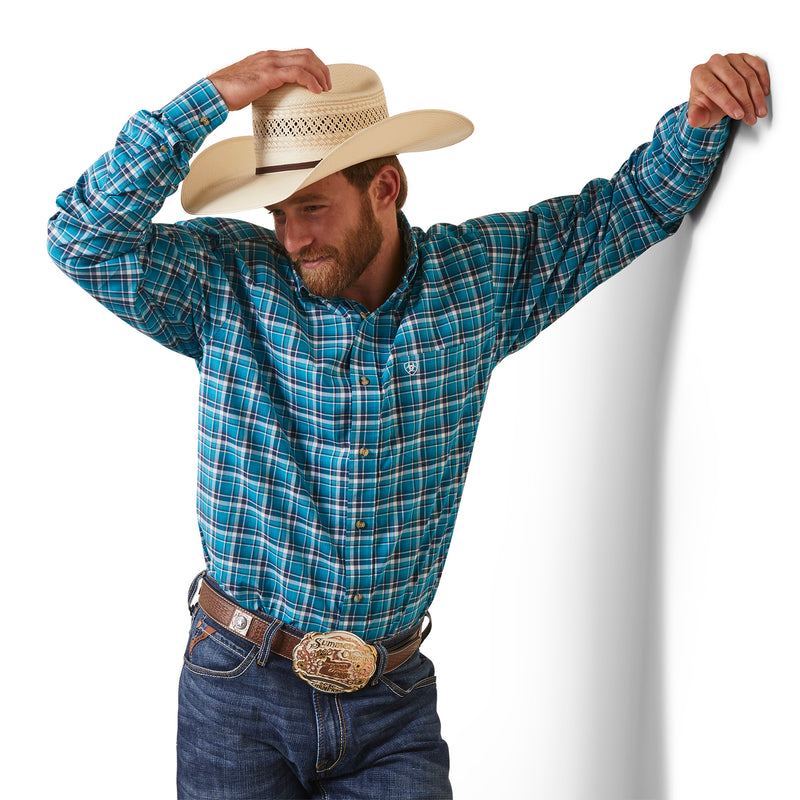 Load image into Gallery viewer, 10043868 - Ariat Men&#39;s Pro Series Krew Fitted Shirt
