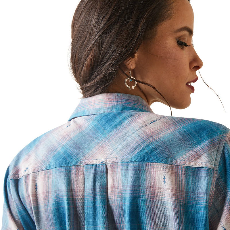 Load image into Gallery viewer, 10043452 - Ariat Women's REAL Billie Jean Shirt
