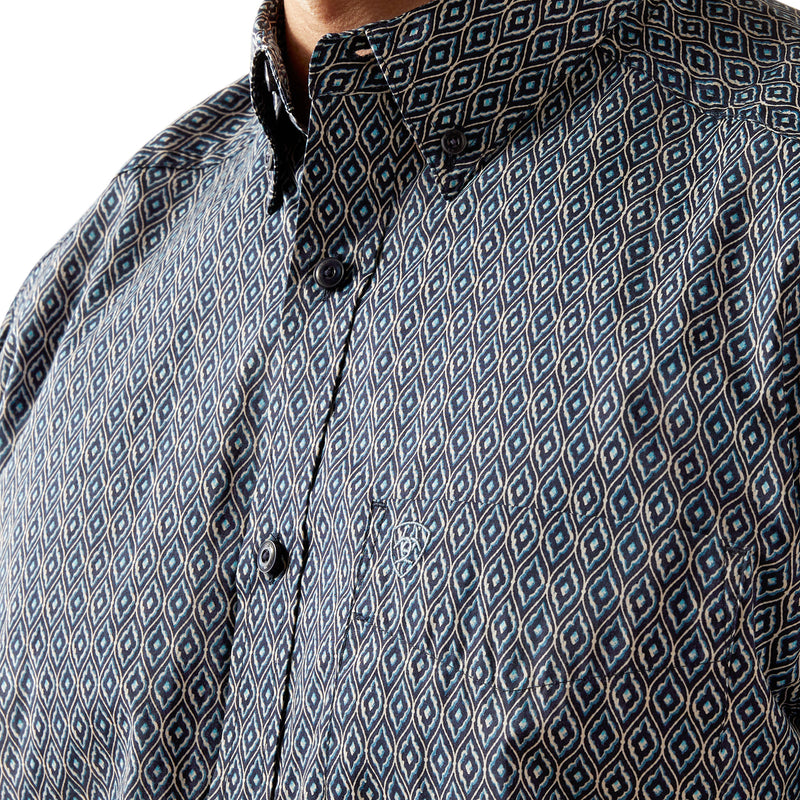 Load image into Gallery viewer, 10058765 - Ariat Men's Colson Classic Fit Shirt
