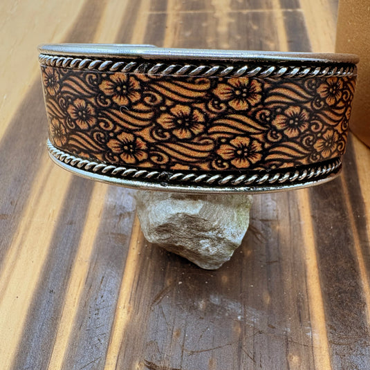 TMBC46 - Rustic Elegant Western Print Metal Cuff Bangle