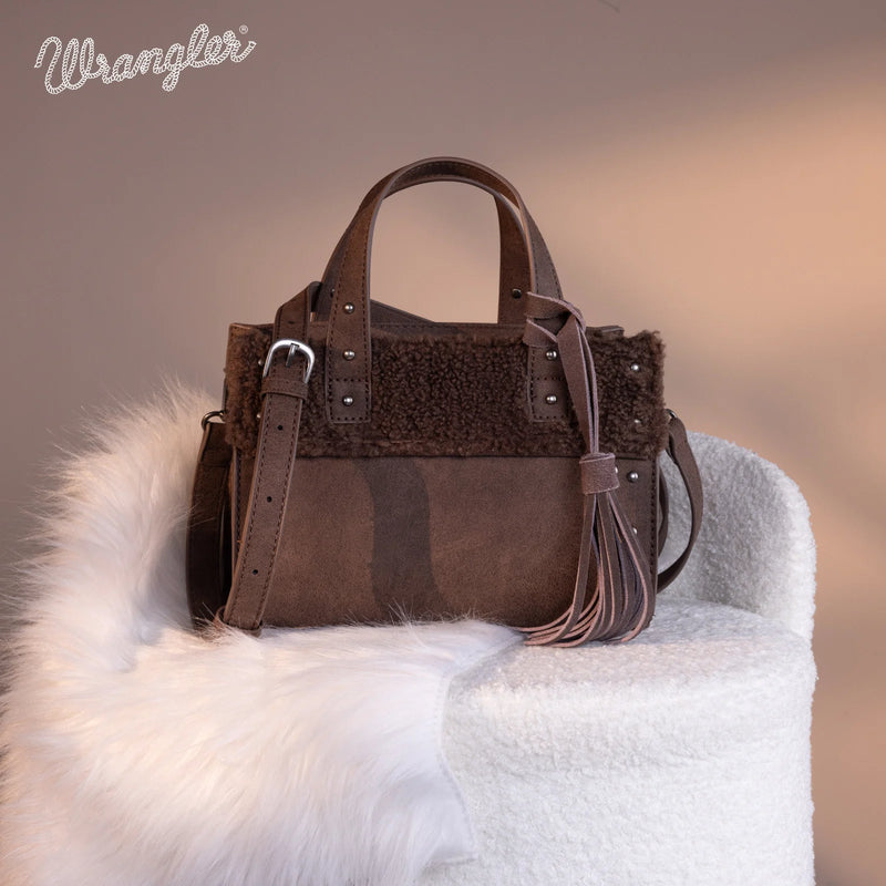 Load image into Gallery viewer, WG160-6011CF - Wrangler Sherpa Tote Crossbody - Coffee
