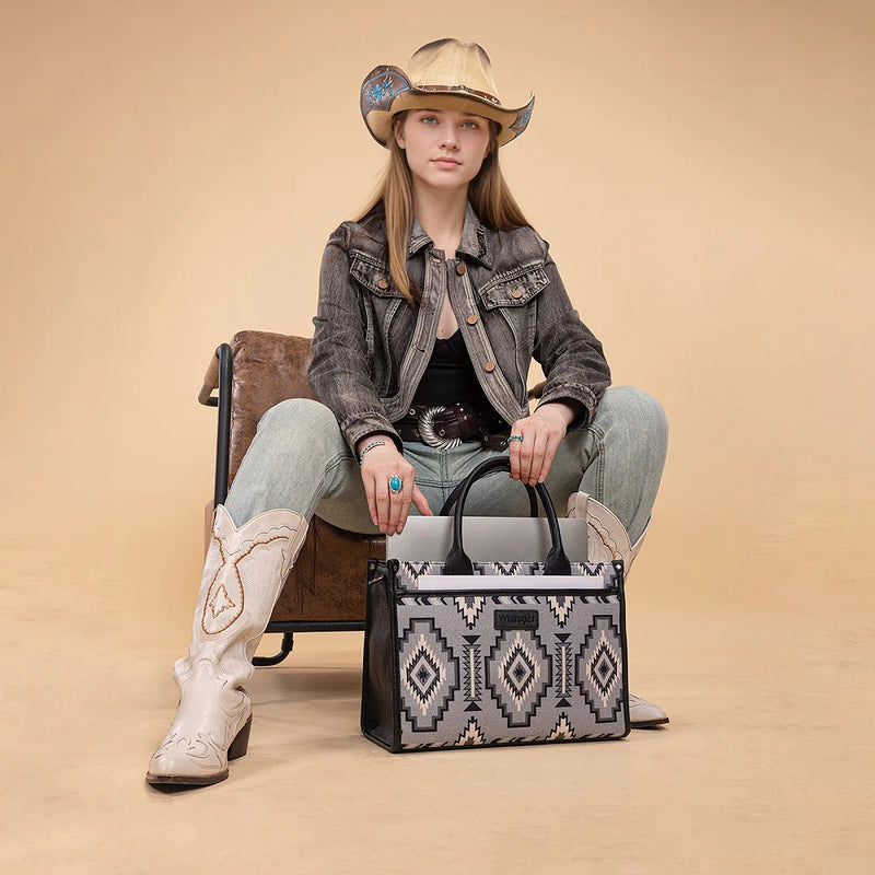 Load image into Gallery viewer, WG261G-8110BK - Wrangler Aztec Print Canvas Tote Bag - Black
