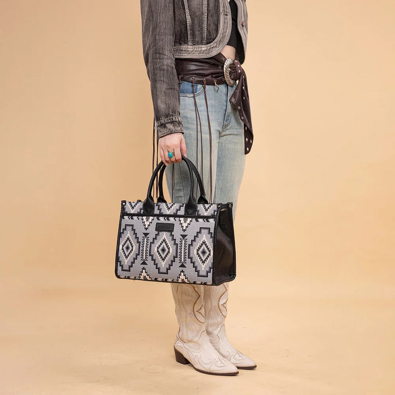 Load image into Gallery viewer, WG261G-8110BK - Wrangler Aztec Print Canvas Tote Bag - Black
