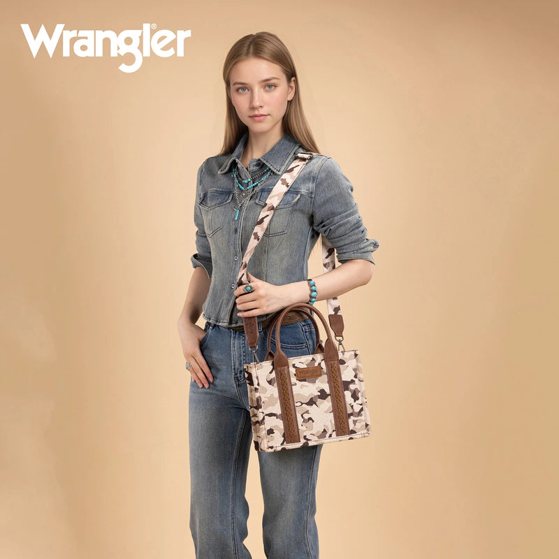 Load image into Gallery viewer, WG286-8120SBR - Wrangler Camo Print Concealed Carry Tote/Crossbody -Brown
