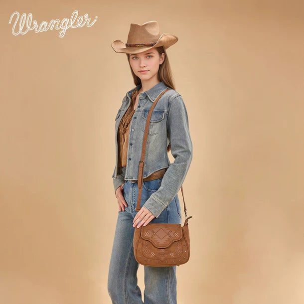 Load image into Gallery viewer, WG333-2003BR - Wrangler Aztec Saddle Crossbody Bag - Brown
