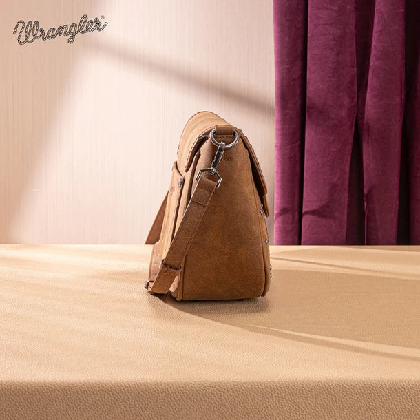Load image into Gallery viewer, WG333-2003BR - Wrangler Aztec Saddle Crossbody Bag - Brown
