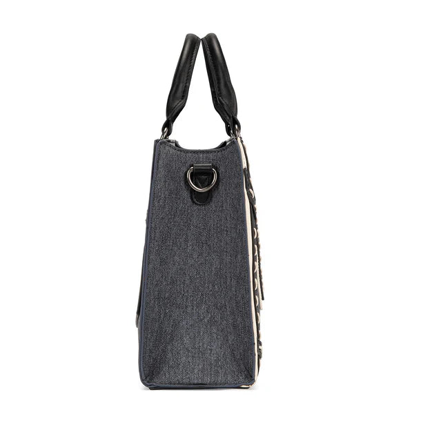 Load image into Gallery viewer, WG456-8120DJN - Wrangler Western Contrast Stitch Chevron Tote Bag - Dark Jean
