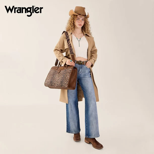 Load image into Gallery viewer, WG537-8119LP - Wrangler Pebbled Faux Leather Laptop Brief Bag - Leopard
