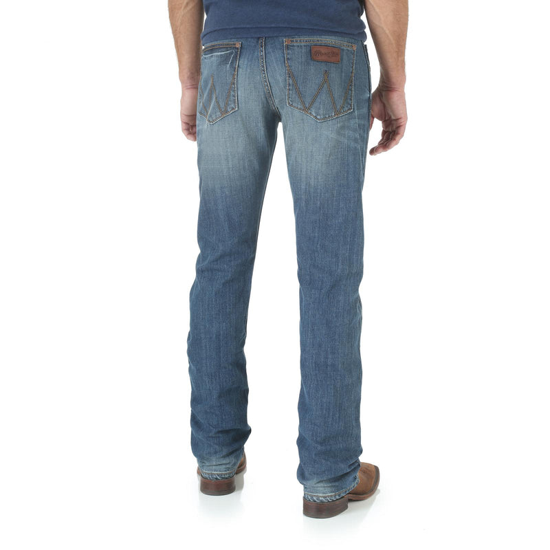 Load image into Gallery viewer, WLT88CW - Men&#39;s Wrangler Retro Slim Fit Straigh Leg Jean In Cottonwood
