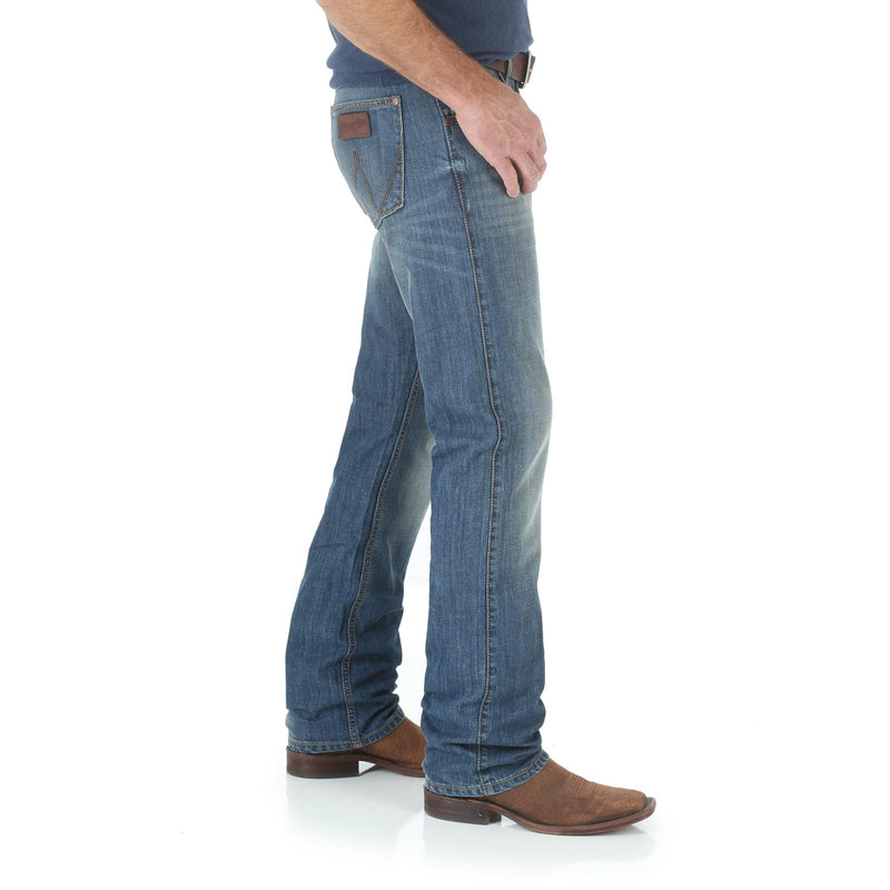 Load image into Gallery viewer, WLT88CW - Men&#39;s Wrangler Retro Slim Fit Straigh Leg Jean In Cottonwood
