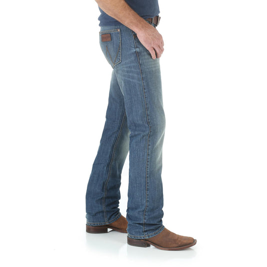 WLT88CW - Men's Wrangler Retro Slim Fit Straigh Leg Jean In Cottonwood