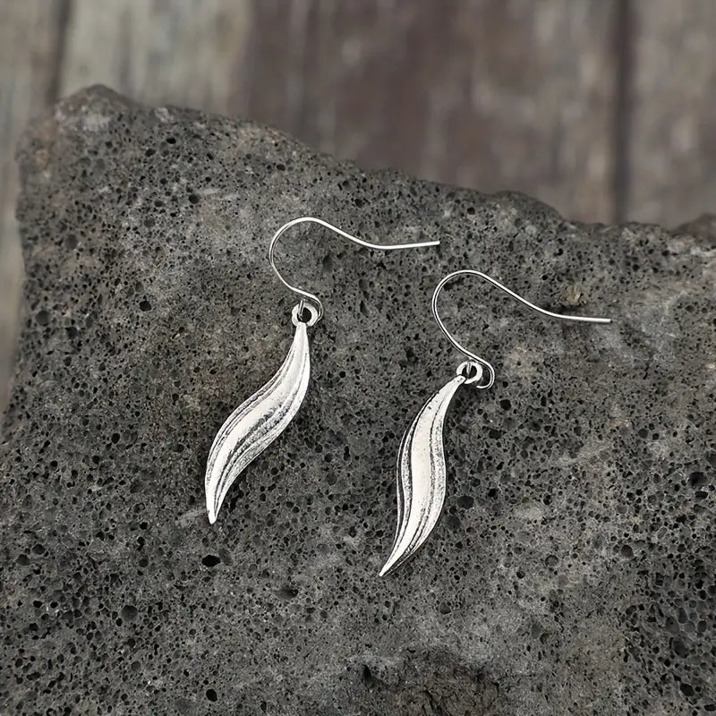 Load image into Gallery viewer, TMER54 - Feather Drop Earrings
