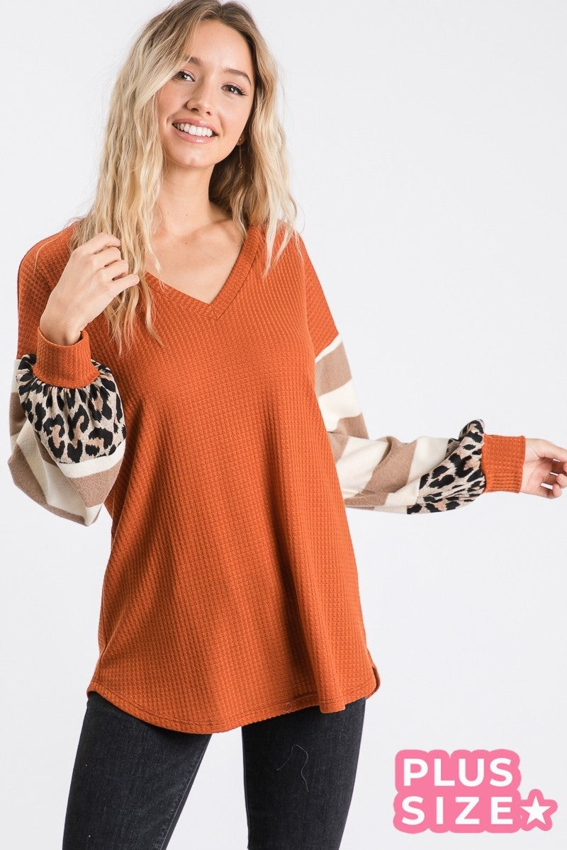 Load image into Gallery viewer, BIBI11- Ladies Thermal Waffle V Neck Top With Stripe Puff
