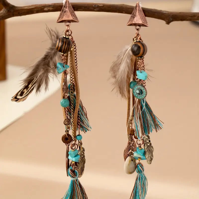 Load image into Gallery viewer, TMER56 - Feather Tassle Post Earrings
