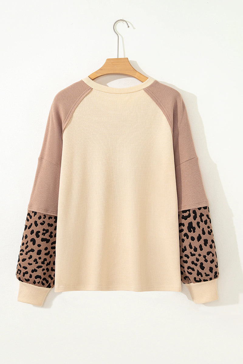 Load image into Gallery viewer, DLLS1013 - Ladies Light French Beige Leopard Star Color Block Textured Baggy Sweatshirt
