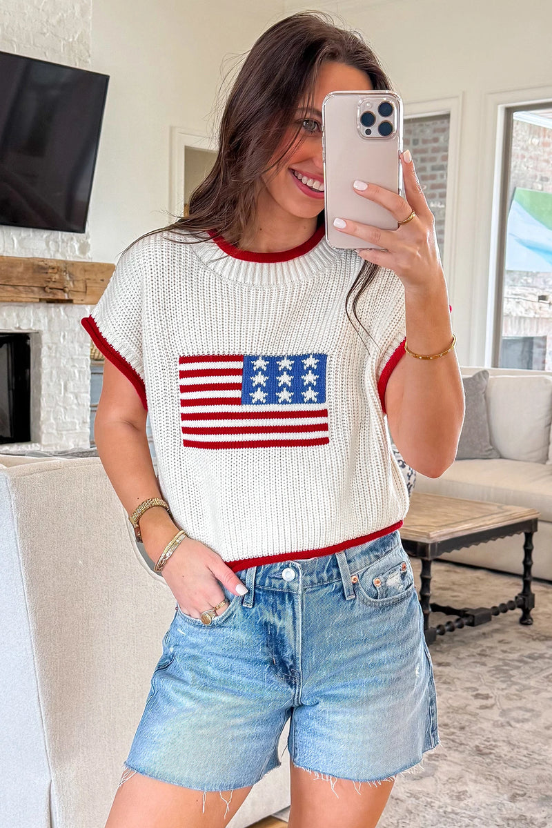 Load image into Gallery viewer, DLLS697 - Ladies White Flag Print Cropped Short Sleeve Sweater
