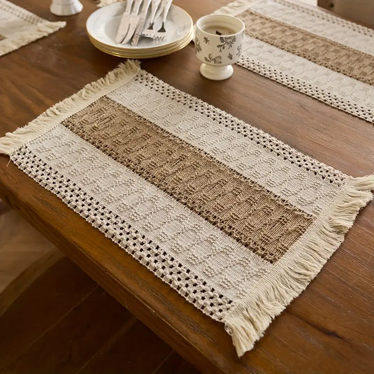 TMPLMT6 - 4 Piece Set - Bojo Style Placemats With Tassels