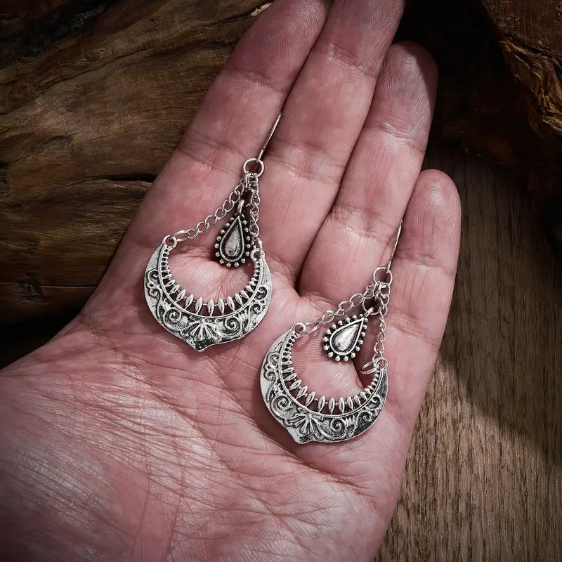 Load image into Gallery viewer, TMER73 - Waterdrop Geometric Pendant Earrings

